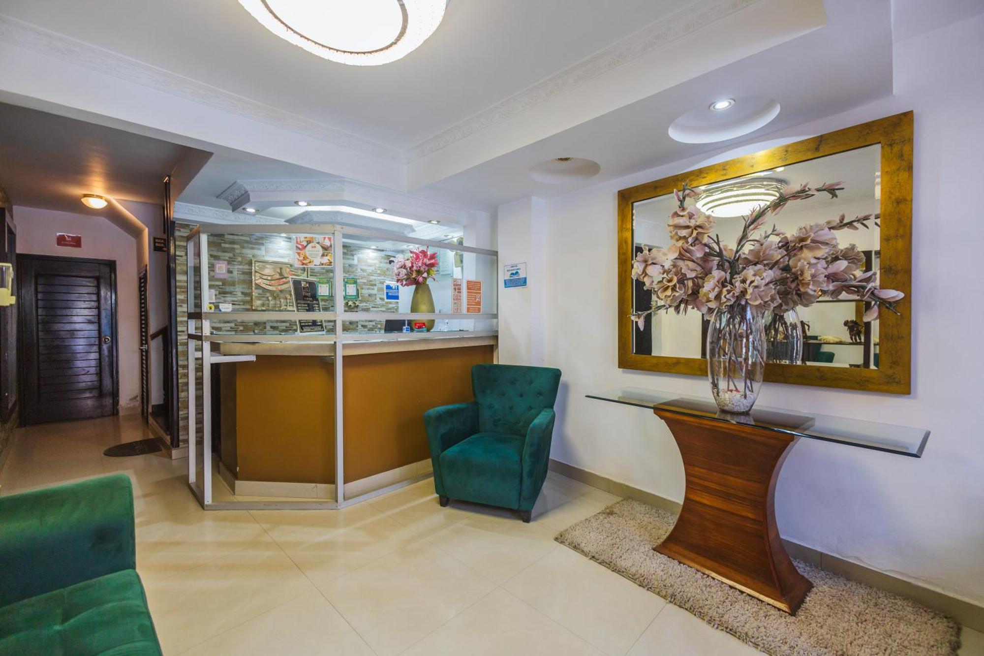 Hotel B'Liam Тумбес Экстерьер фото