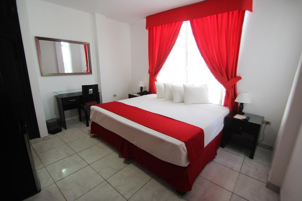 Hotel B'Liam Тумбес Экстерьер фото